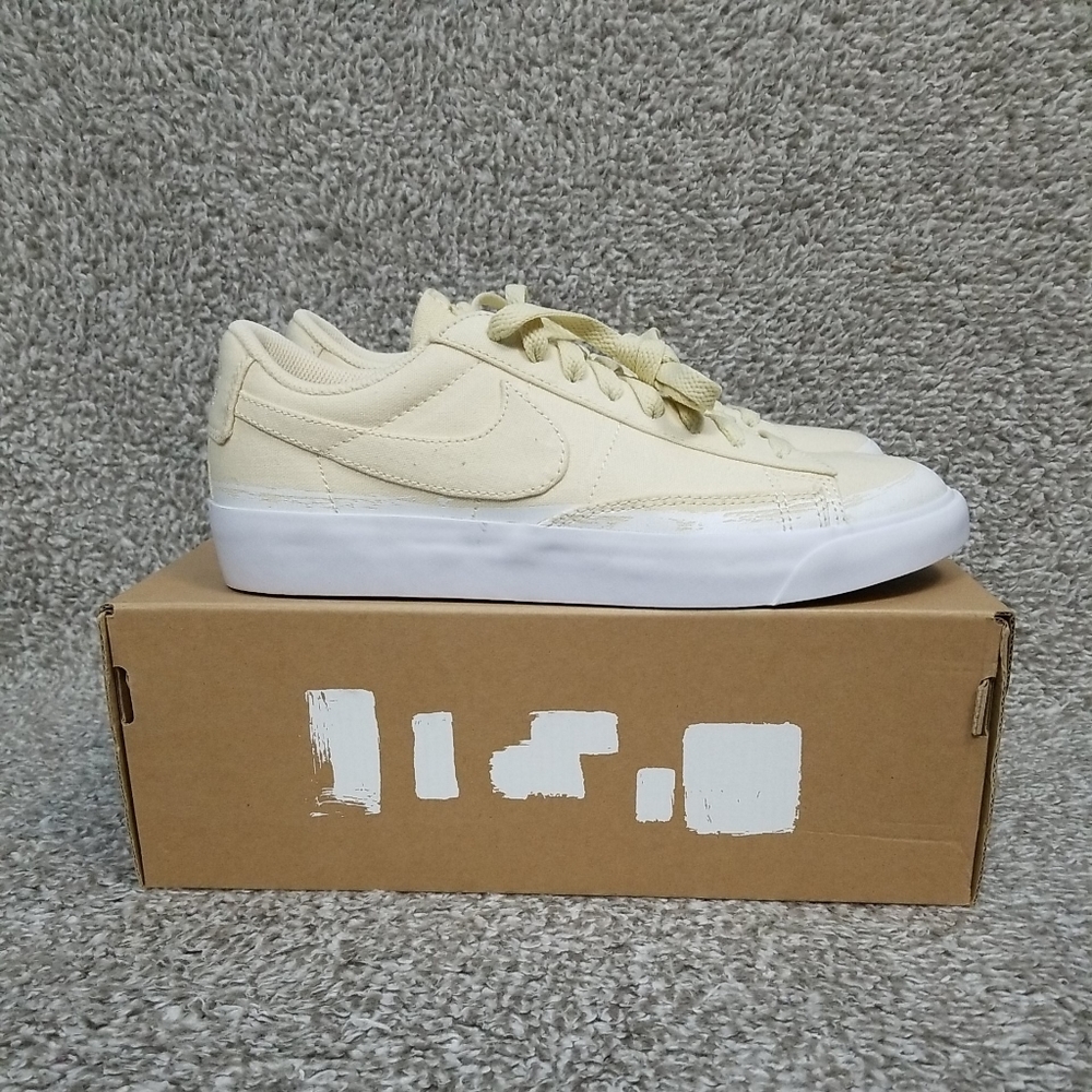 Nike Procell Blazer Low Canvas Yellow NYC Edition Shoe Size 6 Men CJ0692-100